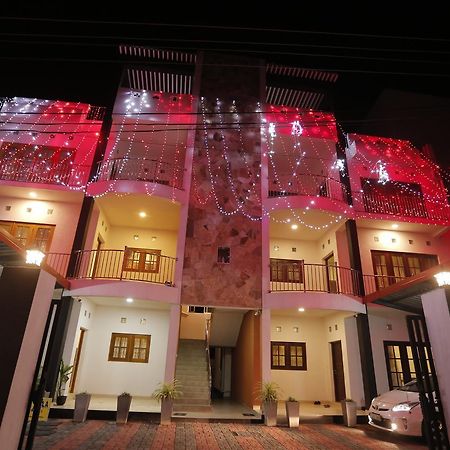 Hotel Indaura Ettukala Exterior photo